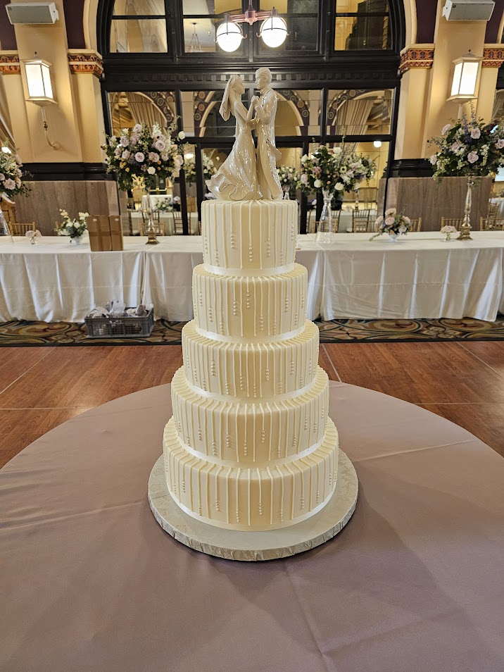 Winter wedding cake